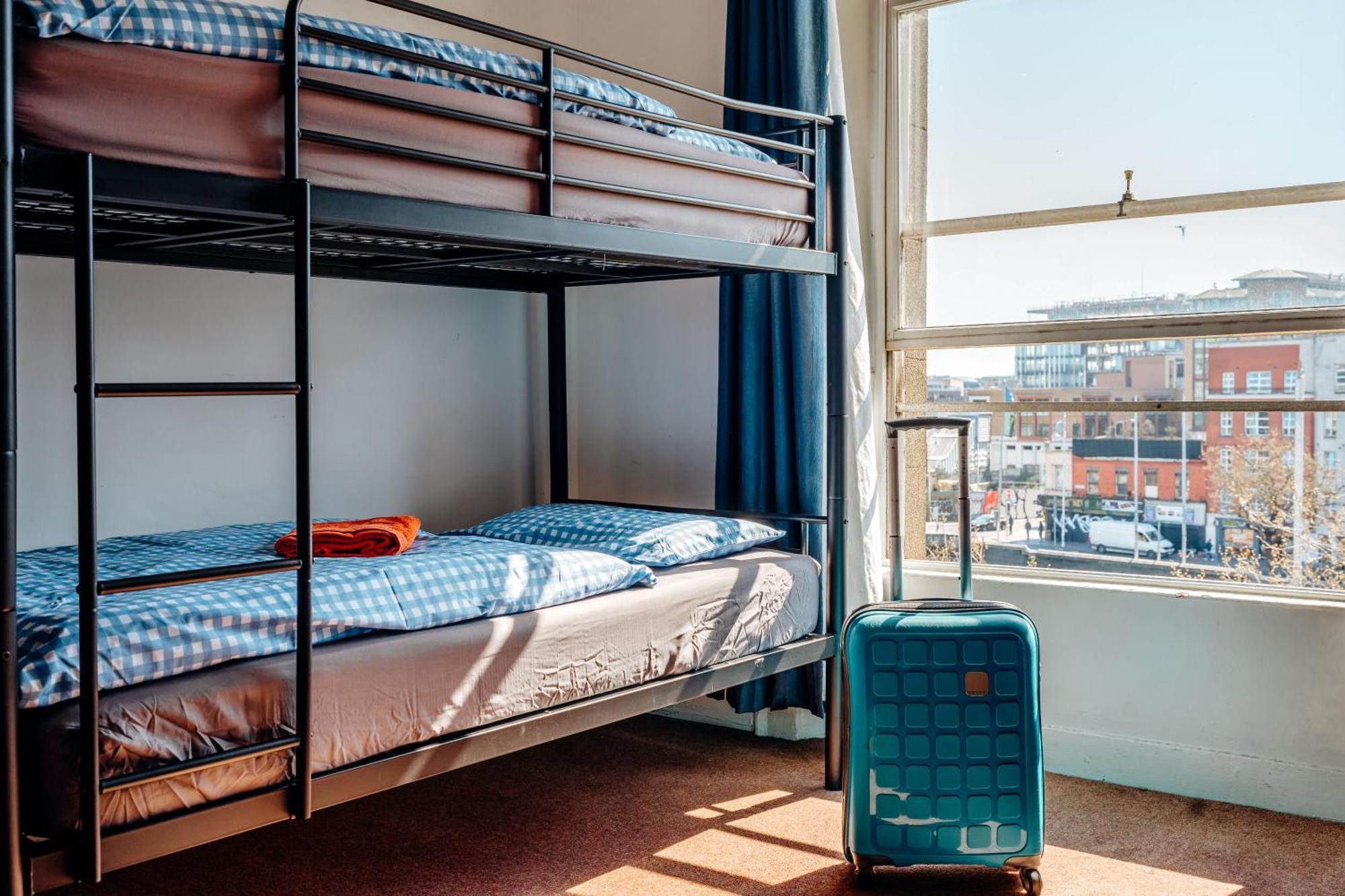 Eden Quay Private Inn *